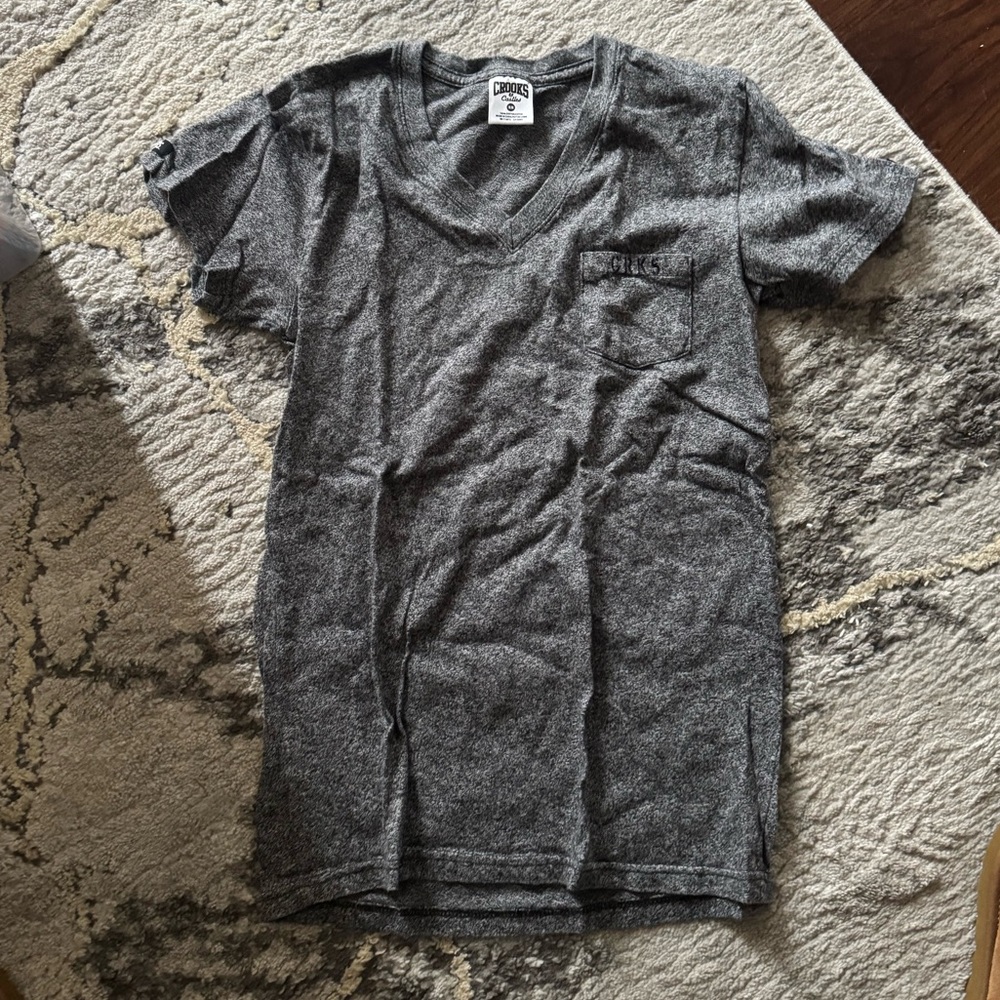 Crooks & Castles T-shirt.